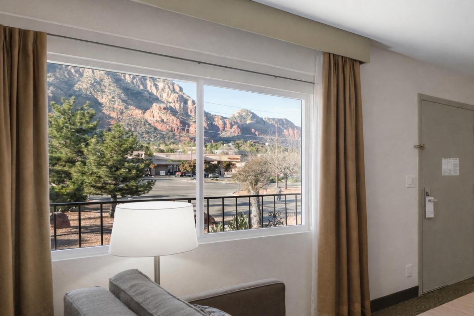 Premium Suite Mountain View