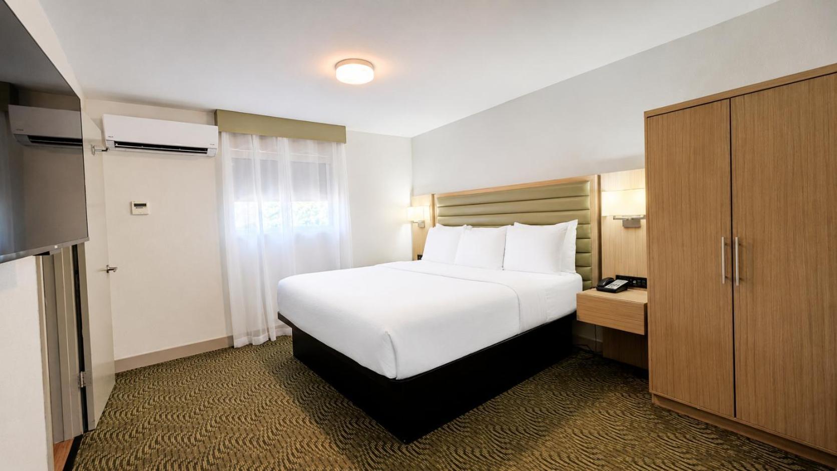 Premium Suite Mountain View